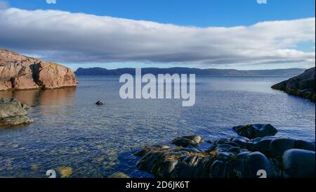 Mare di Barents e Oceano Artico, l'estremo nord della Russia. Il villaggio di Teriberka e il cimitero delle navi, paesaggi Foto Stock