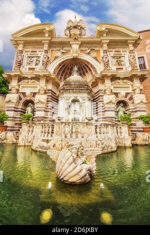 La fontana dell'organo, un iconico punto di riferimento in Villa d'Este, Tivoli, Italia Foto Stock
