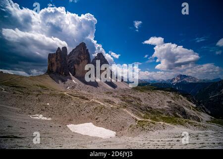 Le facce nord del gruppo tre Cime di Lavaredo. Foto Stock