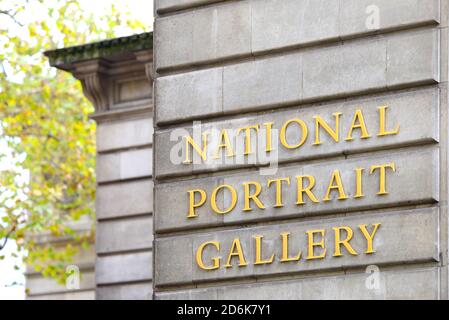 Londra, Inghilterra, Regno Unito. National Portrait Gallery su St Martin's Place