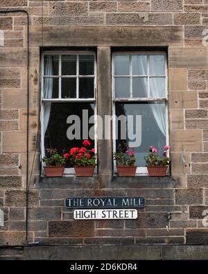 Cartello Edinburgh Royal Mile High Street, Scozia, Regno Unito Foto Stock