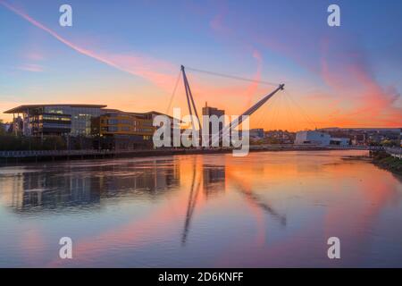 Edificio dell'Università del Galles del Sud a Newport, Casnewydd, Gwent, Galles del Sud Foto Stock