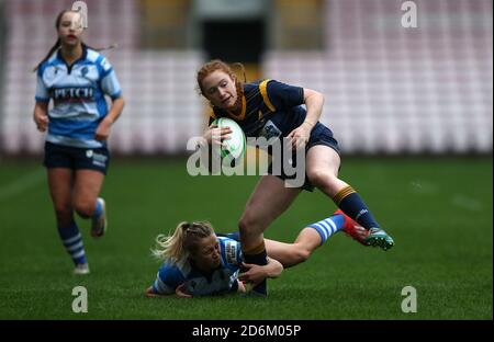 Il Cara Cookland of Darlington Mowden Park Sharks e Zoe Heeley of Worcester Warriors Women durante la partita FEMMINILE ALLIANZ PREMIER 15S tra Darlington Mowden Park Sharks e Worcester Warriors alla Northern Echo Arena di Darlington sabato 17 ottobre 2020. (Credit: Chris Booth | MI News) Credit: MI News & Sport /Alamy Live News Foto Stock