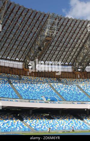 Napoli, Italia. 17 Ott 2020. Azione durante la partita di calcio tra SSC Napoli e Atalanta BC allo Stadio San Paolo di Napoli .risultato finale Napoli vs.Atalanta BC 4-1.in foto a GV di STADIO SAN PAOLO (Foto di Salvatore Esposito/Pacific Press/Sipa USA) Credit: Sipa USA/Alamy Live News Foto Stock