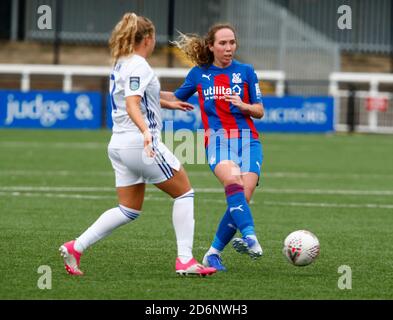 Bromley, Regno Unito. 18 Ott 2019. BROMLEY, REGNO UNITO OTTOBRE 18 :Aiofe Hugiey del Crystal Palace Womenduring fa Campionato di Donne tra Crystal Palace Women e Leicester City Women allo Hayes Lane Stadium, Bromley, UK il 18 Ottobre 2020 Credit: Action Foto Sport/Alamy Live News Foto Stock
