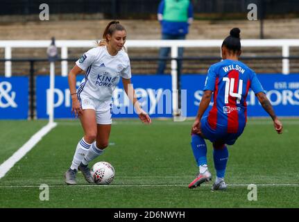 Bromley, Regno Unito. 18 Ott 2019. BROMLEY, REGNO UNITO OTTOBRE 18 :Lia Cataldo of Leicester City Women durante il campionato femminile fa tra Crystal Palace Women e Leicester City Women allo stadio Hayes Lane, Bromley, Regno Unito il 18 ottobre 2020 Credit: Action Foto Sport/Alamy Live News Foto Stock