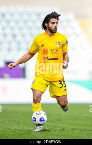 Torino, Italia - 18 ottobre 2020: Riccardo Sottil di Cagliari Calcio in azione durante la Serie A Football Match tra Torino FC e Cagliari Calcio. Cagliari Calcio ha vinto il Torino FC nel 3-2. Credit: Nicolò campo/Alamy Live News Foto Stock