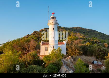 Faro a capo Gelidonya nel mare Mediterraneo, Antalya. Foto Stock