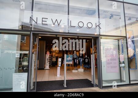 Windsor, Regno Unito - Agosto 31 2020: La facciata del negozio di abbigliamento New Look a Bridgewater Way Foto Stock