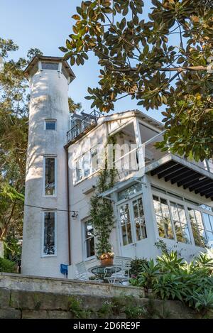 La Lavender Bay casa di Brett Whitely, artista australiano che è morto di un sovradosaggio nel 1993. L'ex-moglie Wendy ora vive qui e ha generato il suo giardino segreto Foto Stock