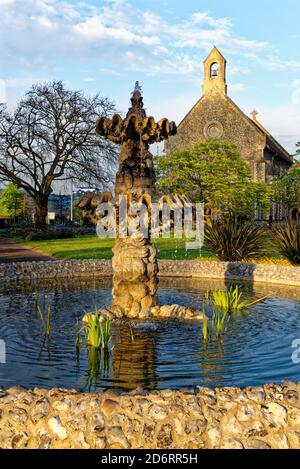 Forbury Gardens in una giornata di sole, Reading, Regno Unito - 16 aprile 2020 Foto Stock