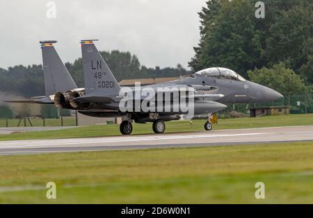 494th squadrone 'Black Panthers' F15 Sciopero aquile da RAF Lakenheath Controlli pre-volo/decollo e manouvres al RAF Lakenheath Foto Stock