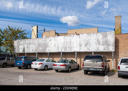 Segnaletica vintage sul tempo nel quartiere dello shopping di Belmont Central Foto Stock