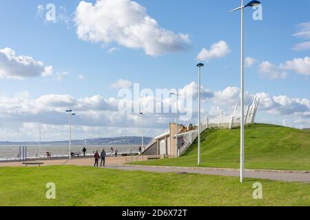 Aberavon Beach Promenade, Teletubbie Hill, la Princess Margaret Way, Port Talbot, Neath & Port Talbot County Borough, Galles, Regno Unito Foto Stock