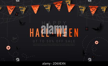 Happy Halloween banner scuro o invito alla festa modello di sfondo con testo. Ragni spaventosi su una rete, pipistrelli, decorazione ghirlande e palle su uno sfondo nero gradiente Illustrazione Vettoriale