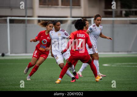 stelle Cascarino di FC Girondins de Bordeaux e Batcheba Louis Di GPSO 92 Issy durante il campionato francese delle donne D1 Arkema calcio partita betwe Foto Stock