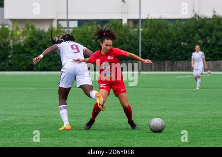 Hadija Shaw del FC Girondins de Bordeaux e Sarah Boudaoud Di GPSO 92 Issy lotta per la palla durante il Donna campionato francese D1 Arkema footba Foto Stock