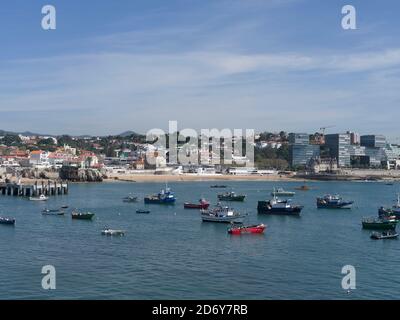 Città di Cascais, un famoso centro termale e resort sulla costa dell'oceano atlantico, a nord di Lisbona. Europa, Sud Europa, Portogallo Foto Stock