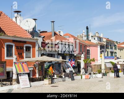 Città di Cascais, un famoso centro termale e resort sulla costa dell'oceano atlantico, a nord di Lisbona. La città vecchia. Europa, Sud Europa, Portogallo Foto Stock