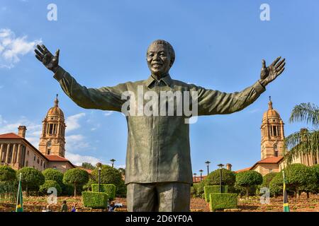 La statua di Nelson Mandela presso gli Union Buildings, Pretoria, Sudafrica, il 17 ottobre 2018 Foto Stock