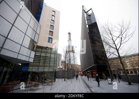 Una vista generale dell'edificio Shard in costruzione, al 32 di London Bridge Street, Southwark, Londra. La struttura è ora l'edificio più alto della capitale. Foto Stock