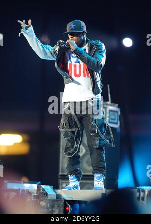 JLS ha suonato sul palco al concerto tributo Michael Forever Michael Jackson, tenuto al Millennium Stadium di Cardiff, Galles. Foto Stock