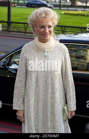 Principessa Michael di Kent che arriva al Premio Asiatico, al Grosvenor House Hotel nel centro di Londra. Foto Stock