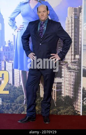 David Koechner partecipa alla prima di Anchorman 2: The Legend continua, al Vue Cinema di Leicester Square, Londra Foto Stock