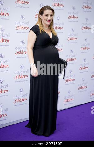 Sam Bailey frequenta il Caudwell Children Butterfly Ball, che si tiene all'hotel Grosvenor House di Londra. Foto Stock