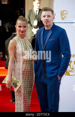 Millie Mackintosh e il Professor Green arrivano al 2014 Arqiva British Academy Television Awards al Theatre Royal, Drury Lane, Londra. Foto Stock