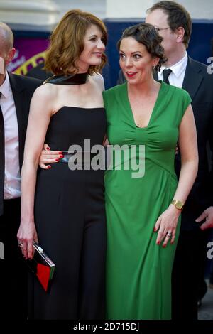 Jodie Whittaker e Olivia Colman in arrivo ai 2014 Arqiva British Academy Television Awards al Theatre Royal, Drury Lane, Londra. Foto Stock