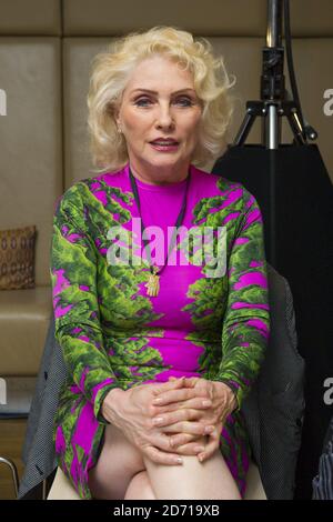 Debbie Harry alla sfilata di moda Vin + Omi ha tenuto il Cumberland Hotel durante la settimana della moda di Londra Foto Stock