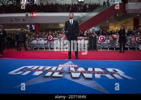 Chris Evans partecipa al Captain America: Prima europea della Guerra civile, tenuto a Vue Westfield a Shepherd's Bush, Londra. Foto Stock