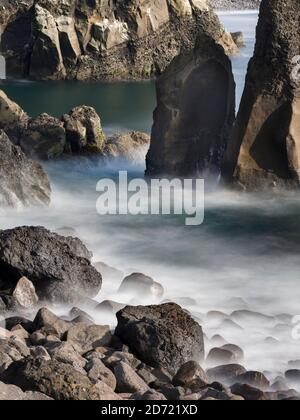 Paesaggio costiero a Reykjaneviti e Valahnukur sulla penisola di Reykjanes. europa, europa settentrionale, islanda, agosto Foto Stock