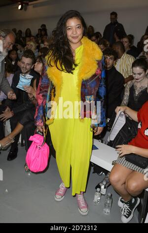 Naomi Shimada in prima fila durante lo spettacolo della settimana della Moda di Londra della Primavera/Estate 2017 di Ashley Williams, tenuto presso il BFC Show Space, Brewer Street Car Park, Londra. Data immagine: Venerdì 16 settembre 2016. Il credito fotografico dovrebbe essere: Matt Crossick/ EMPICS Entertainment. Foto Stock