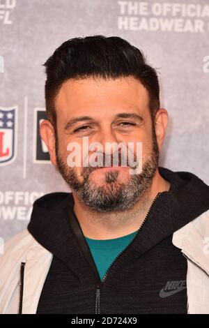 Adam Richman partecipa al lancio della NFL House, a Holborn London. Data immagine: Giovedì 20 ottobre 2016. Il credito fotografico dovrebbe essere: Matt Crossick/ EMPICS Entertainment. Il locale sarà aperto per 10 giorni per festeggiare i tre giochi NFL che si disputeranno a Londra nel mese di ottobre. Foto Stock