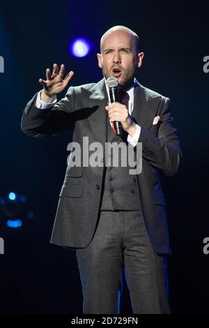 Tom Allen ha suonato sul palco alla Royal Albert Hall di Londra per la serie annuale di concerti Teenage Cancer Trust. Data immagine: Mercoledì 29 marzo 2017. Il credito fotografico dovrebbe essere: Matt Crossick/ EMPICS Entertainment. Foto Stock