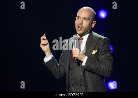 Tom Allen ha suonato sul palco alla Royal Albert Hall di Londra per la serie annuale di concerti Teenage Cancer Trust. Data immagine: Mercoledì 29 marzo 2017. Il credito fotografico dovrebbe essere: Matt Crossick/ EMPICS Entertainment. Foto Stock