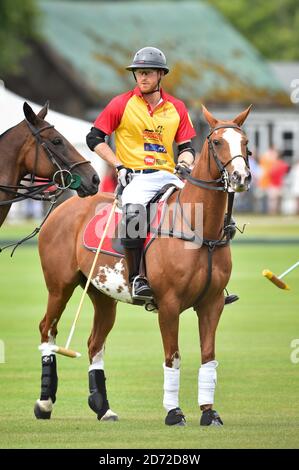 Il principe Harry ha ritratto giocando nella partita di polo del Jerudong Trophy, al Cirencester Park Polo Club, Gloucestershire. Data immagine: Sabato 15 luglio 2017. Il credito fotografico dovrebbe essere: Matt Crossick/ EMPICS Entertainment. Foto Stock