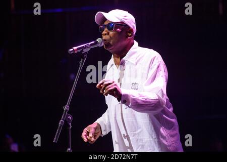 Dennis Bovell ha suonato con Three The Hard Way nella prima notte della serie annuale di concerti Teenage Cancer Trust, presso la Royal Albert Hall di Londra. Data immagine: Lunedì 19 marzo 2018. Il credito fotografico dovrebbe essere: Matt Crossick/ EMPICS Entertainment. Foto Stock