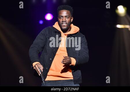 MO Gilligan sul palco durante la commedia notturna della serie annuale di concerti Teenage Cancer Trust, presso la Royal Albert Hall di Londra. Data immagine: Martedì 20 marzo 2018. Il credito fotografico dovrebbe essere: Matt Crossick/ EMPICS Entertainment. Foto Stock