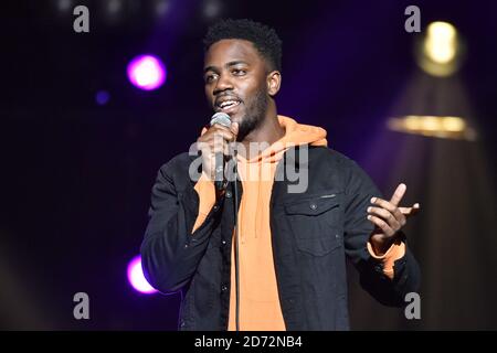 MO Gilligan sul palco durante la commedia notturna della serie annuale di concerti Teenage Cancer Trust, presso la Royal Albert Hall di Londra. Data immagine: Martedì 20 marzo 2018. Il credito fotografico dovrebbe essere: Matt Crossick/ EMPICS Entertainment. Foto Stock