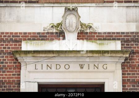 Vista generale della Lindo Wing, il reparto privato del St Mary's Hospital di Londra, dove ieri sono state poste le barriere in attesa della Duchessa di Cambridge che ha il suo terzo figlio lì. Data immagine: Lunedì 9 aprile 2018. Il credito fotografico dovrebbe essere: Matt Crossick/ EMPICS Entertainment. Foto Stock