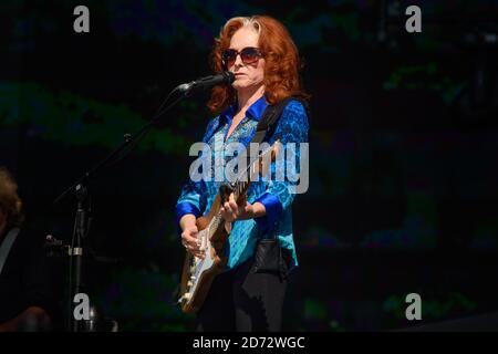 Bonnie Raitt si esibisce al festival britannico del periodo estivo di Hyde Park a Londra. Data immagine: Domenica 14 luglio 2018. Il credito fotografico dovrebbe essere: Matt Crossick/ EMPICS Entertainment. Foto Stock