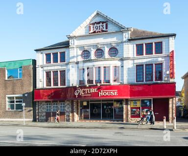 Vista esterna del cinema Picture House a Keighley, West Yorkshire Foto Stock