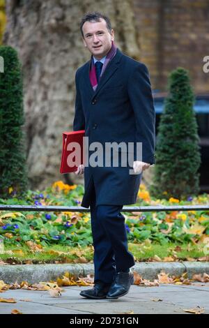 Il Segretario del Galles Alun Cairns arriva a Downing Street, Londra, per una riunione del Gabinetto. Data immagine: Martedì 13 novembre 2018. Il credito fotografico dovrebbe essere: Matt Crossick/ EMPICS Entertainment. Foto Stock