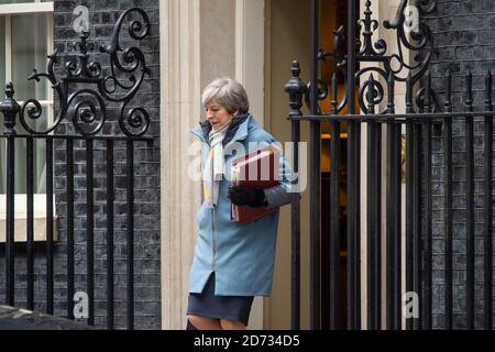 Il primo ministro Theresa May lascia 10 Downing Street, Londra, prima della dichiarazione di primavera del Cancelliere. Data immagine: Mercoledì 13 marzo 2019. Il credito fotografico dovrebbe essere: Matt Crossick/Empics Foto Stock