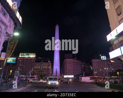 L'Obelisco di Buenos Aires, Plaza de la Republica. Buenos Aires, la capitale dell'Argentina. Sud America, Argentina, Buenos Aires, novembre Foto Stock
