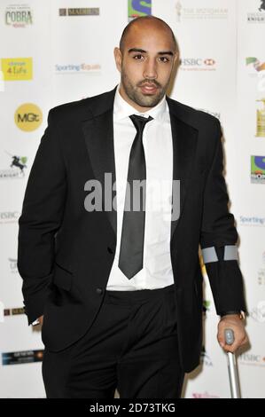 Il candidato all'anno Tajiv 'Tosh' Masson arriva al Change4Life British Asian Sports Awards, presso l'hotel Grosvenor House nel centro di Londra. Foto Stock