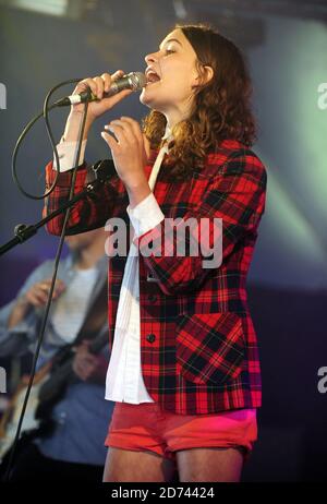 Coco Sumner di i Blame Coco che si esibisce al Leeds Festival, nel Bramham Park, nello Yorkshire occidentale. Foto Stock